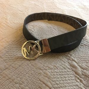 Michael Kors reversible belt